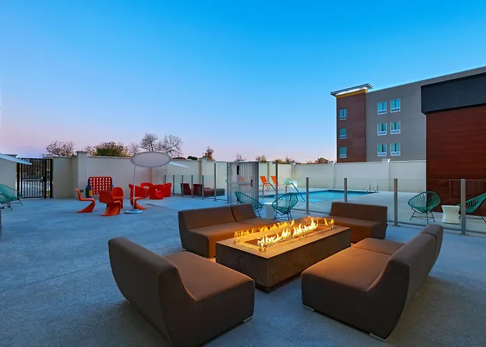 Aloft Waco Downtown