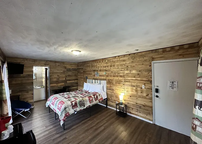Ski Mountain Lodge