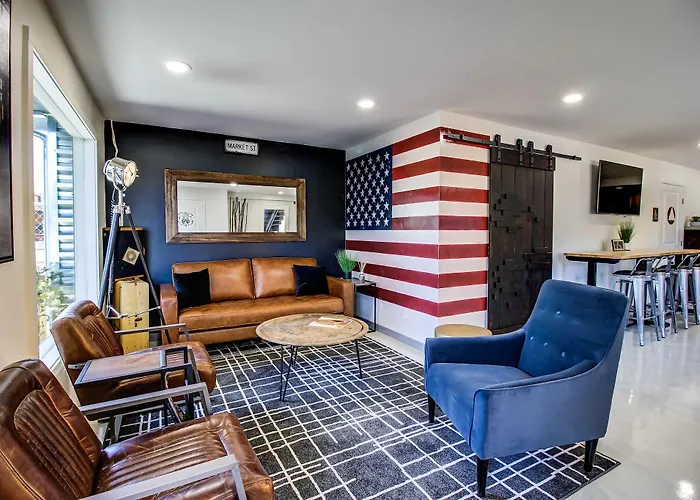 Resort: Americana Modern Hotel