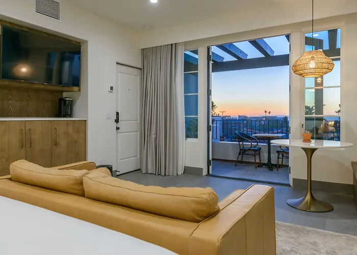 Luxury hotel only: North Beach Villa