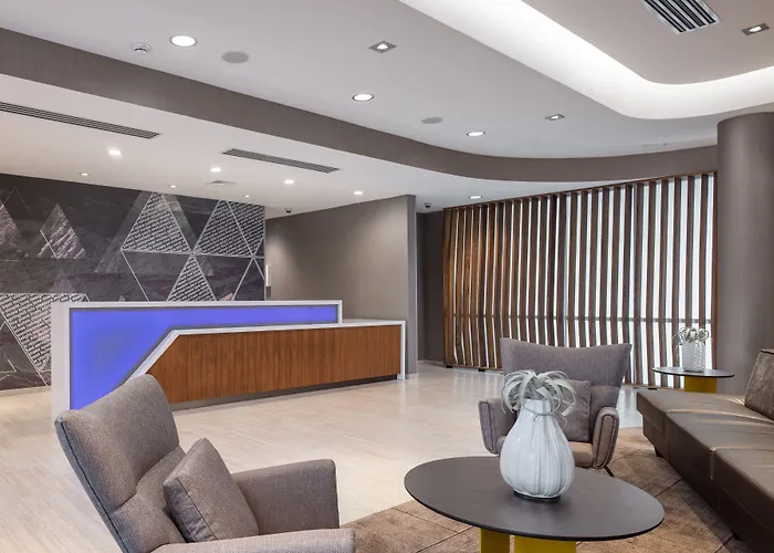 Hotel near Springhill Suites By Marriott Tucson At The Bridges