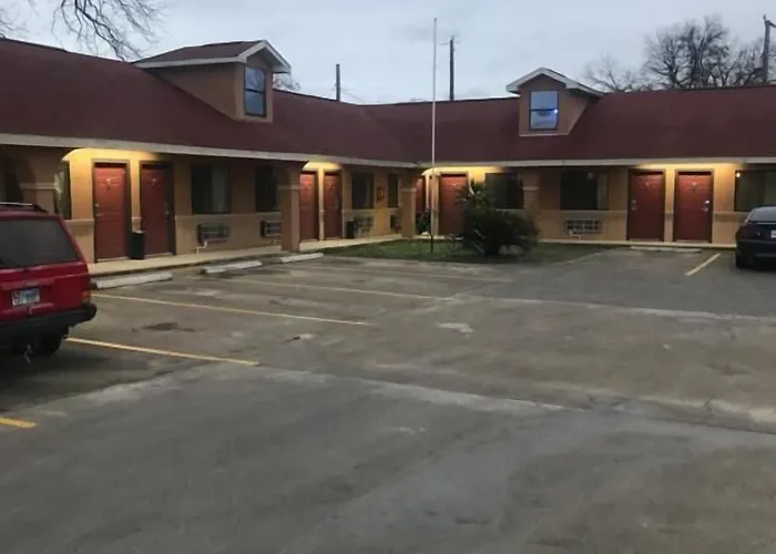 Southtown S.A. Inn