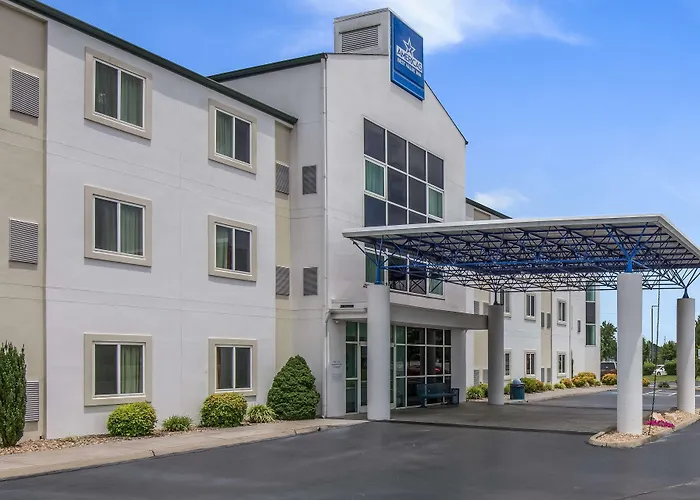 Dog friendly hotels Americas Best Value Inn-Knoxville East