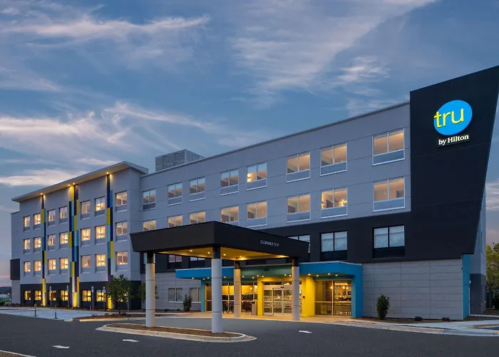 Dog friendly hotels Tru By Hilton Rock Hill, Sc