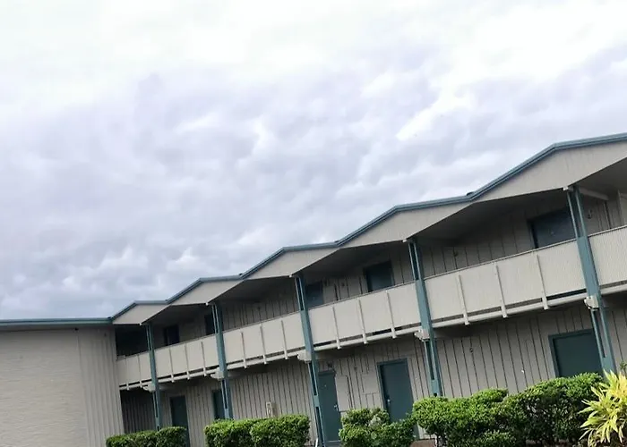 Safari Inn