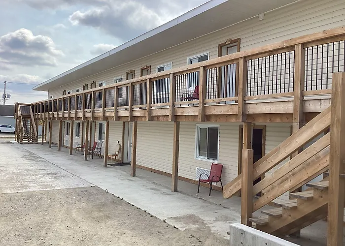 Lakeview Hotel