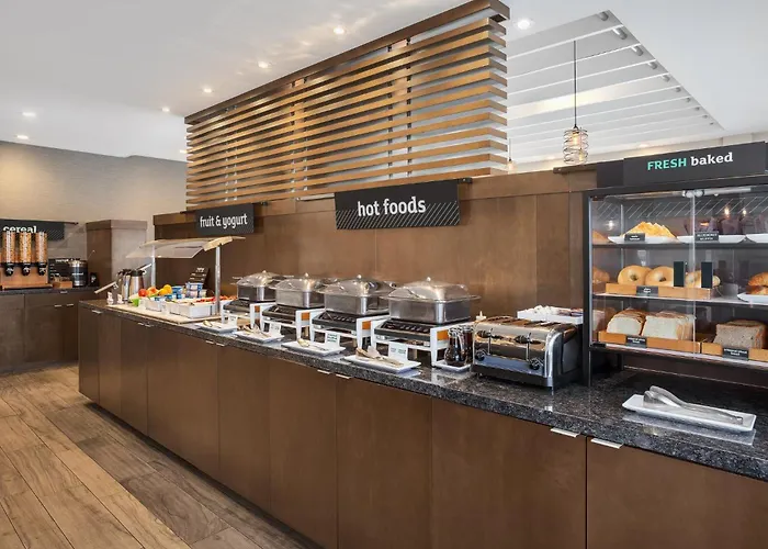 Design hotel Holiday Inn Calgary Airport By Ihg