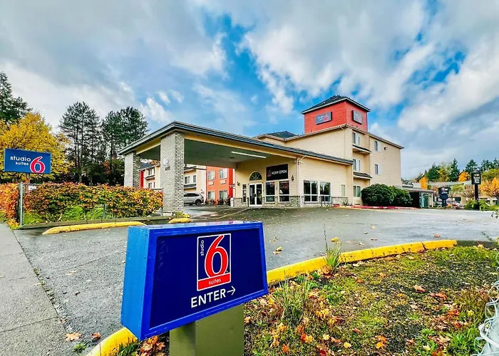 Luxury hotel only: Studio 6 Suites Portland Or I-5 Ohsu