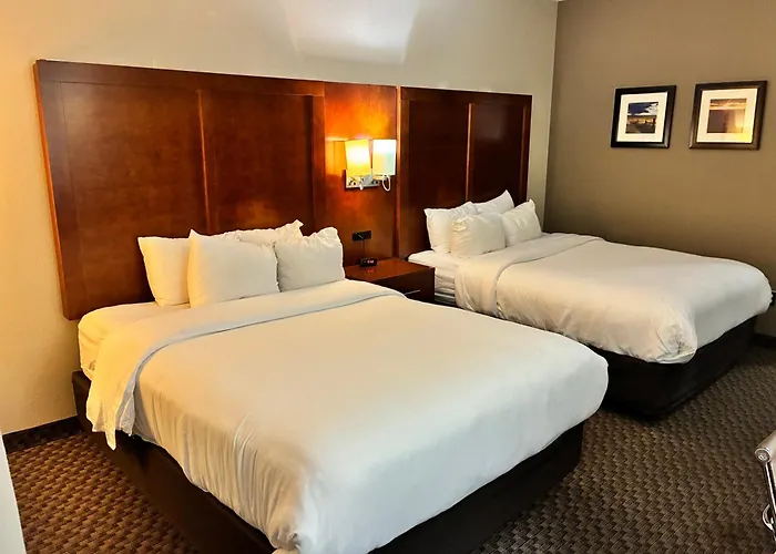 Hotel with view: Comfort Inn & Suites Sterling