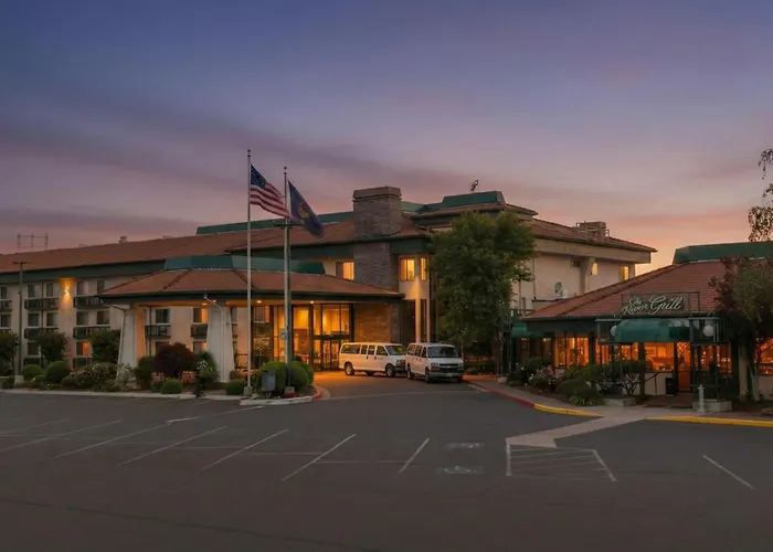 Cheap hotels Rogue Regency Inn Medford Airport
