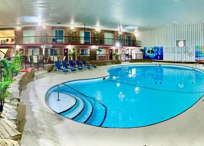 Golf hotel: Ramada By Wyndham Mountain Home
