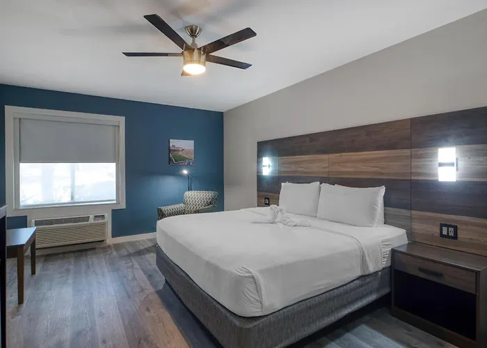 Hom , Surestay Collection By Best Western