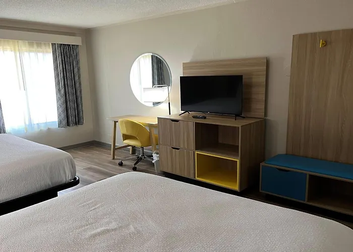 Hotels with a view Days Inn By Wyndham Norman