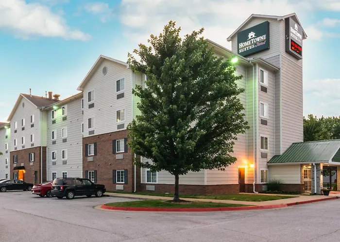Hometowne Studios & Suites By Red Roof Bentonville