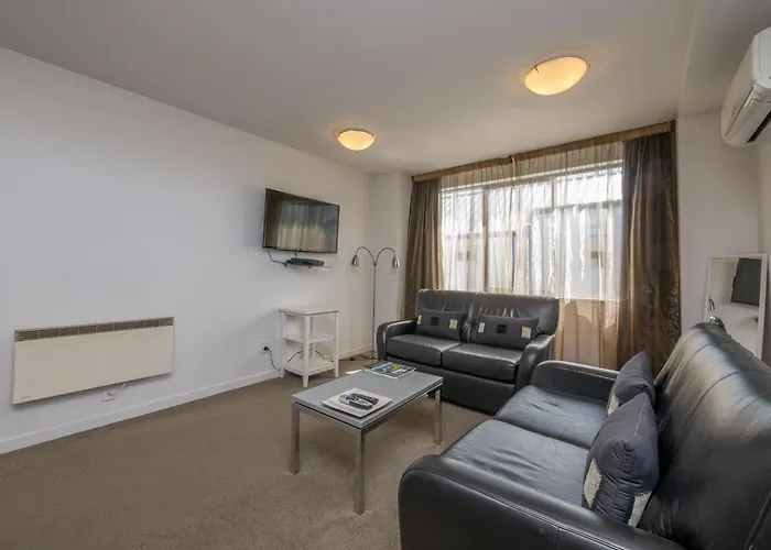 Bellano Motel Suites