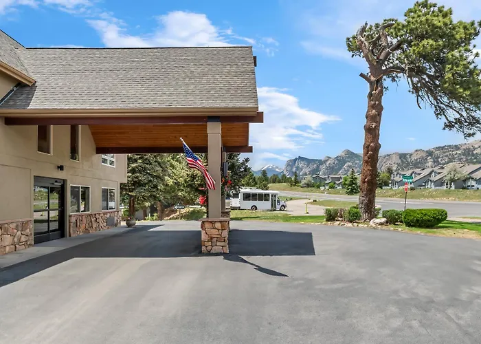 Resorts Guide Quality Near Rocky Mountain National Park