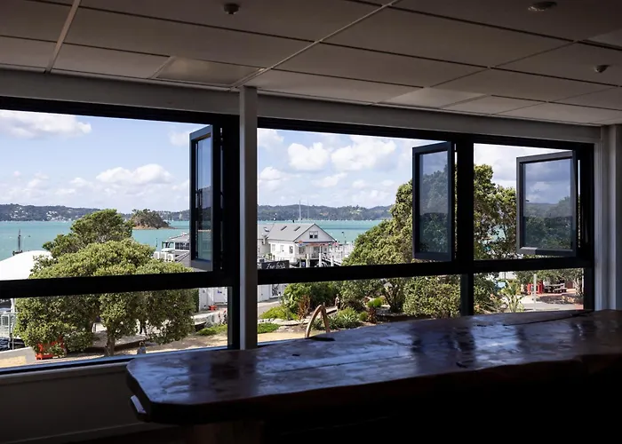Haka House Bay Of Islands