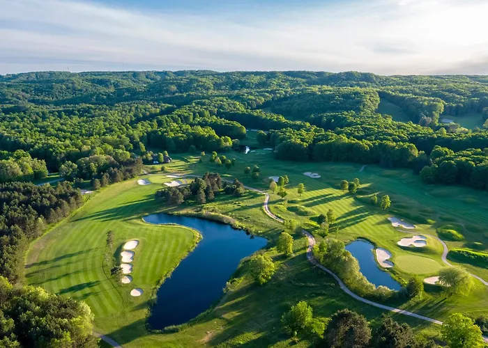 Golf hotel: The Highlands At Harbor Springs