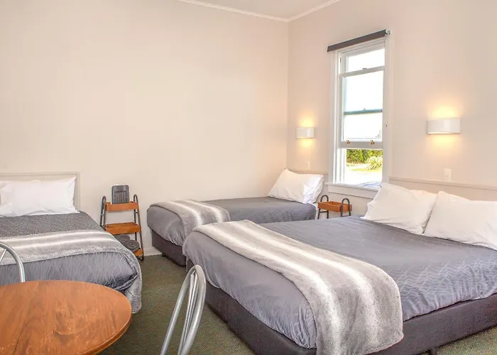 Hokitika Pioneer Hotel