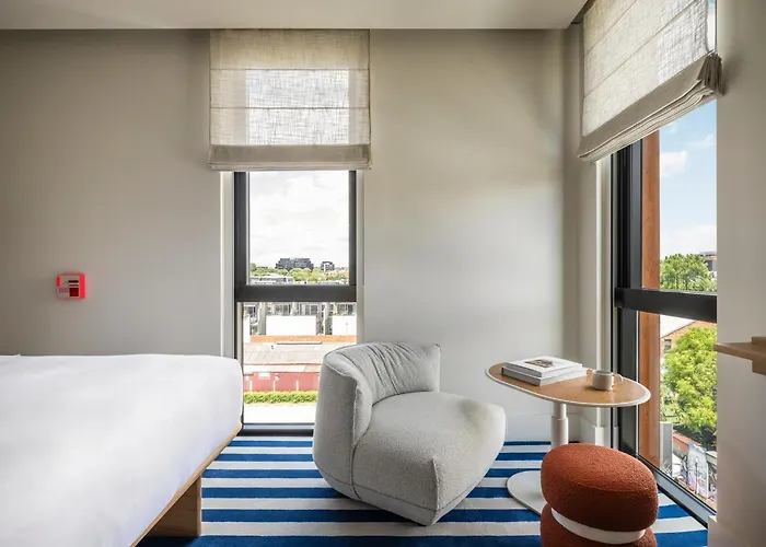 5 star hotel: The Standardx, Melbourne