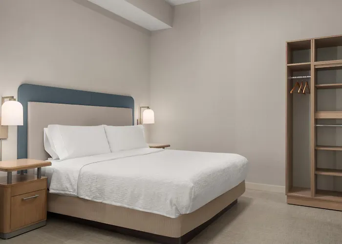 Luxury hotel only: Homewood Suites By Hilton Burlington