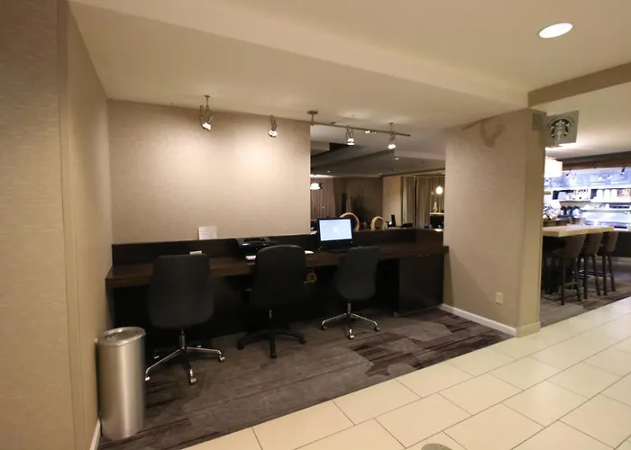 Courtyard By Marriott South