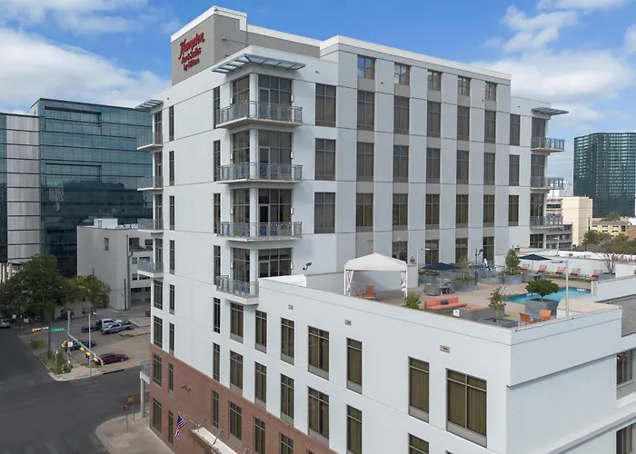 Cheap hotels Hampton Inn And Suites Austin University Capitol