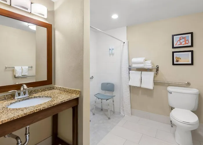 Golf hotel: Comfort Suites Near Universal Orlando Resort
