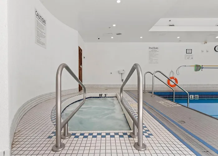Holiday Inn Express And Suites By Ihg