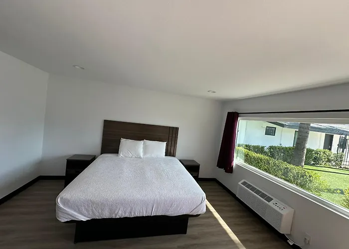 Hyland Inn Van Nuys