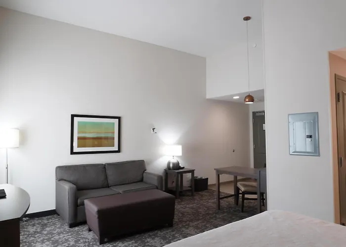Luxury hotel only: Homewood Suites By Hilton Christiansburg