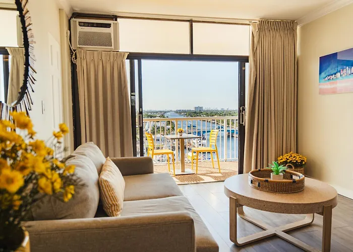 Family Hotel: Sands Harbor Resort And Marina