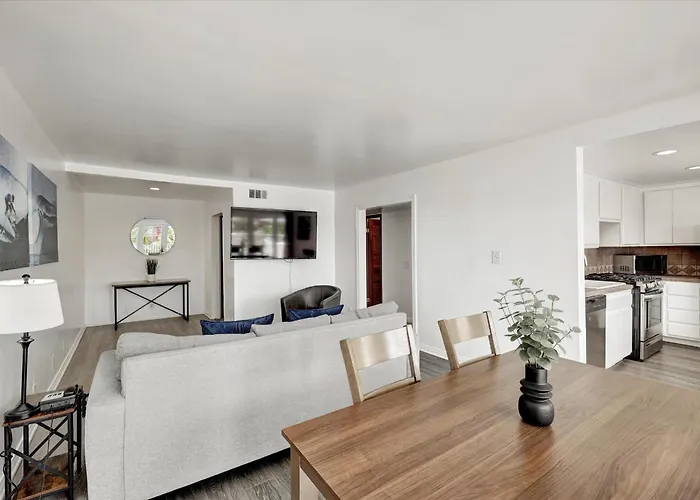 Cheap hotels Oceanside Marina Suites - A Waterfront