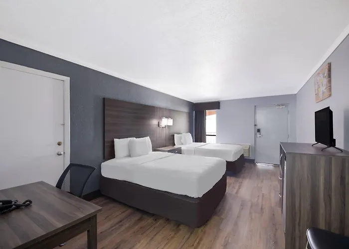 Econo Lodge Austin North Near The Domain