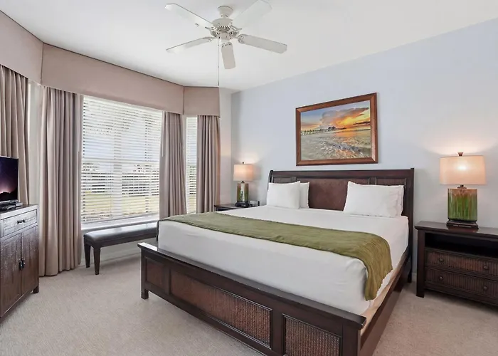 Greenlinks Golf Villas At Lely