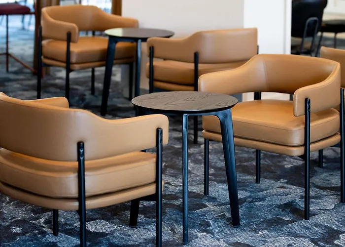 Beach hotel: Mercure Sydney Macquarie Park