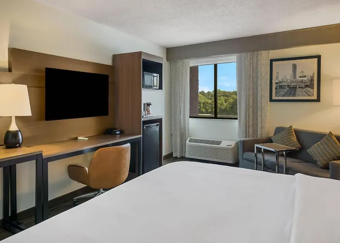 Radisson Grand Rapids Riverfront