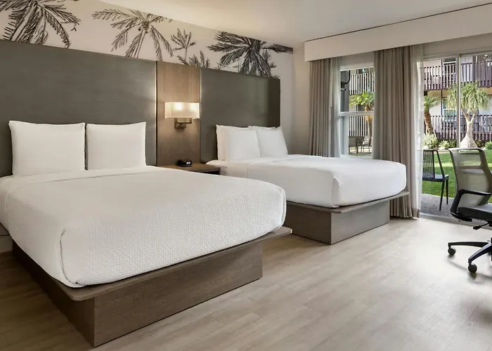 Best Western Plus Pepper Tree Inn