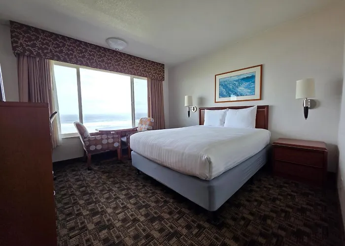 Central hotel: Shilo Inn Suites Newport