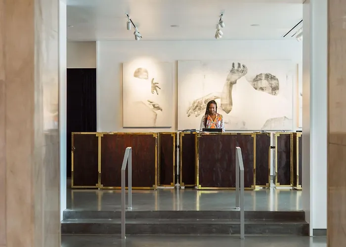Hotel all'aeroporto: 21C Museum Hotel Lexington