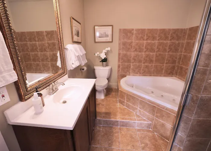 Bed and Breakfast Foley House Inn