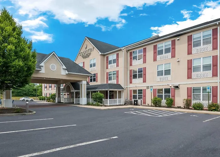 Pet Friendly hotel: Country Inn & Suites By Radisson, Harrisburg Northeast - Hershey