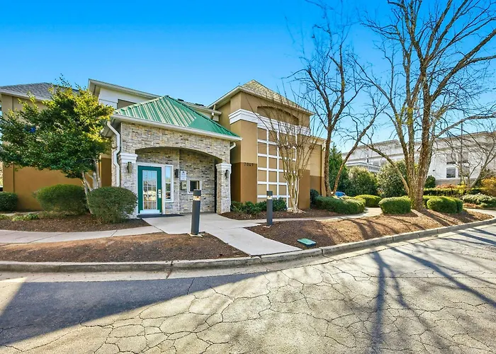 Hometowne Studios By Red Roof Atlanta Ne - Peachtree Corners
