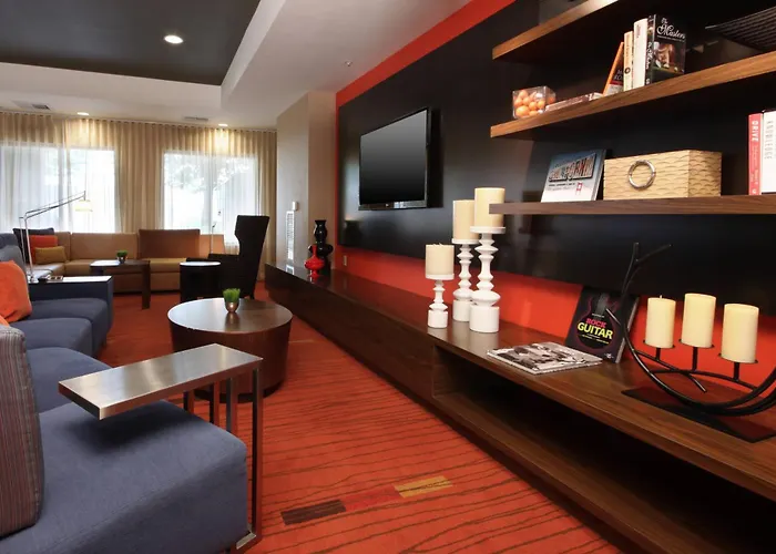 Courtyard By Marriott Salinas Monterey