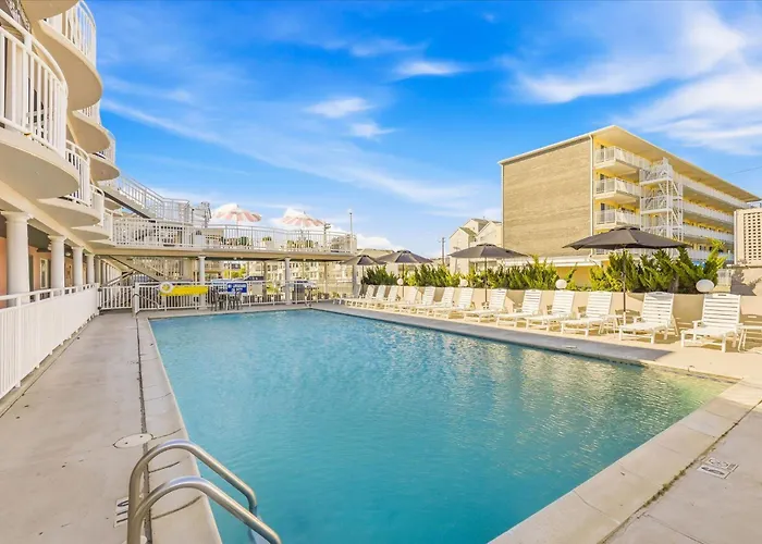Coliseum Ocean Resort