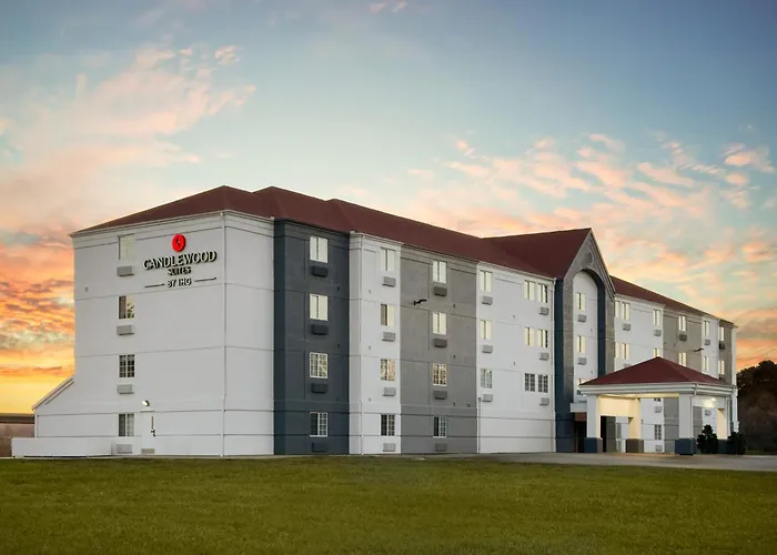 Candlewood Suites - West By Ihg
