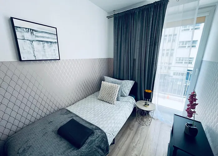 Clicktheflat Zurawia Street Apart Rooms