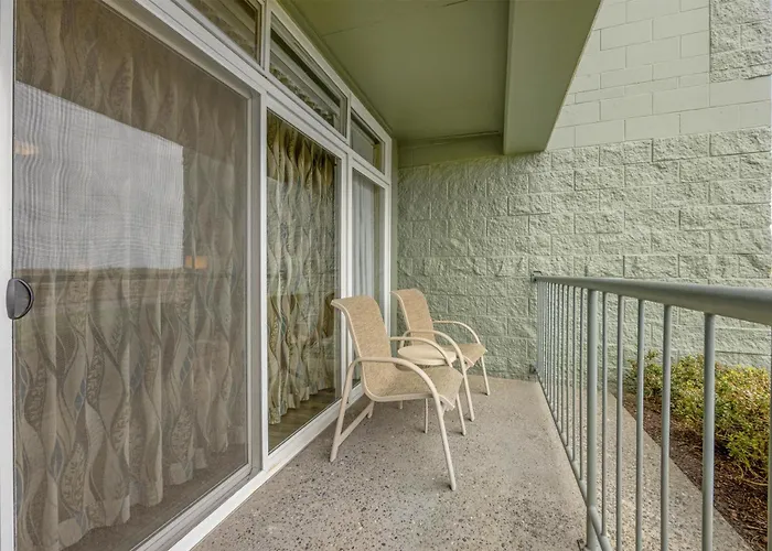 Romantic hotels Best Western Plus Ocean View Resort