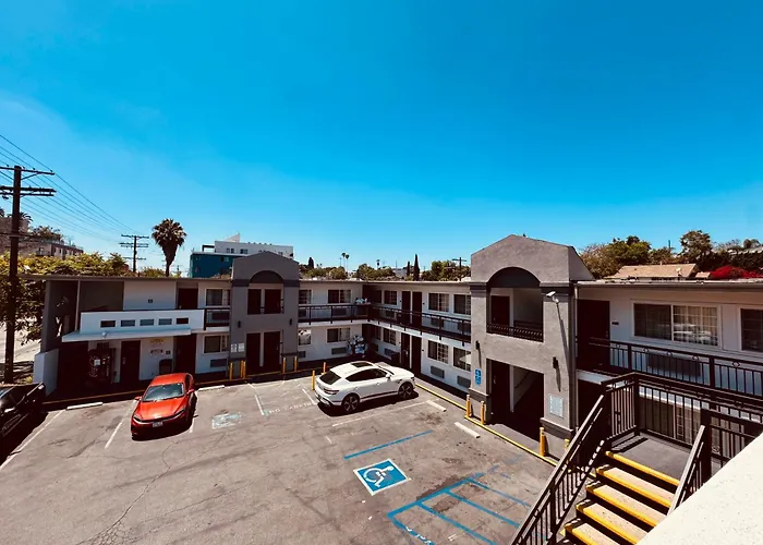 The Lexmar - Dodger Stadium Hollywood