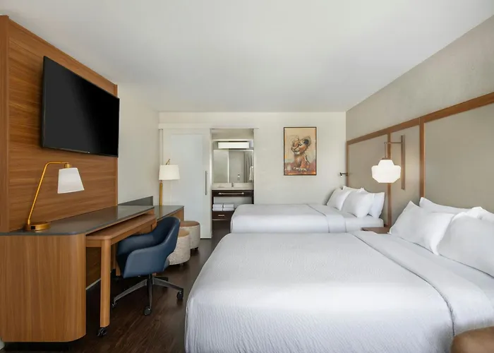 Fairfield By Marriott Anaheim Resort